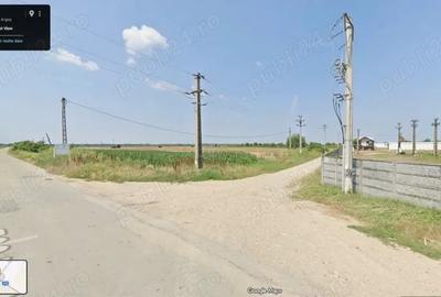 Teren de 4000 mp, în Central