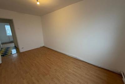 Apartament cu 4 camere semidecomandat în Ferentari - 6