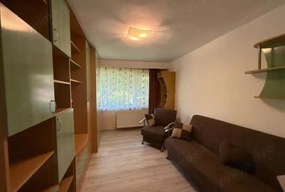 Apartament cu 3 camere decomandat în Gojdu - 3