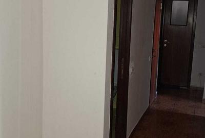 Apartament cu 3 camere decomandat în Dristor - 11