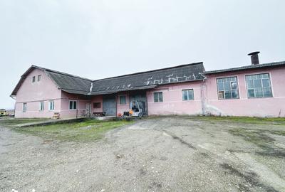 Spațiu comercial, de 2,272 mp, în Central - 18