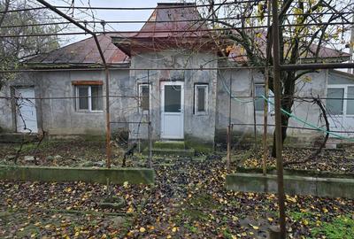Casă cu 5 camere cu Teren 1300 Mp în Tatomirești - 3