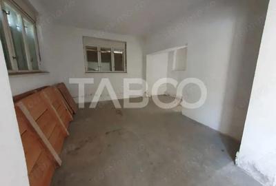 Casă cu 5 camere cu Teren 7830 Mp în Viștea - 12