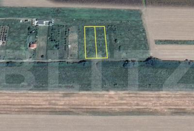 Doua parcele de vanzare extravilan, 2936 total, Zona Lucian - 1