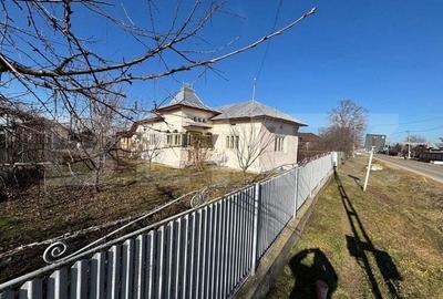 Casa Gaesti cu teren de 5000mp Casa Gaesti cu teren de 5000mp - 3