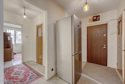 Apartament cu 3 camere decomandat, mobilat în Titan - 12