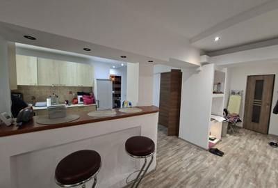 Apartament cu 3 camere decomandat în Exterior Vest - 3