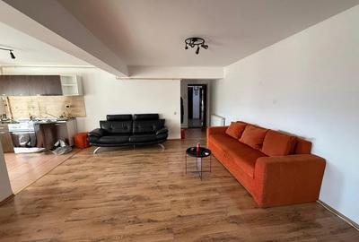 Apartament cu 2 camere semidecomandat, mobilat în Florești