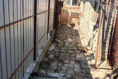 Casă cu 2 camere cu Teren 272 Mp în Central - 15