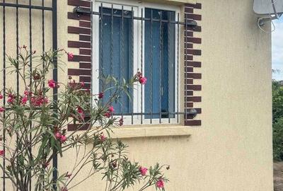 Casă cu 4 camere în Valea Nucarilor - 1