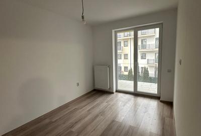 Apartament cu 2 camere decomandat în Tractorul - 1