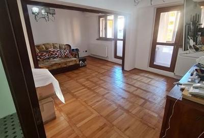 Apartament cu 4 camere decomandat în Țiglina 1 - 8