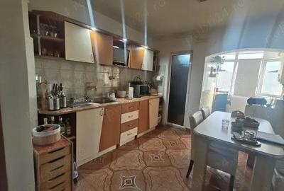 Apartament 4 camere in Curtea de Arges zona Confectii - 2