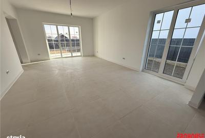 Casă cu 3 camere cu Teren 350 Mp în Hemeiuș - 2