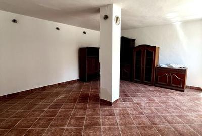 Casă individuală cu 8 camere cu Canalizare în Episcopia Bihorului - 3