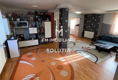 Vânzare casă cu piscină și teren 1.070 mp - 4