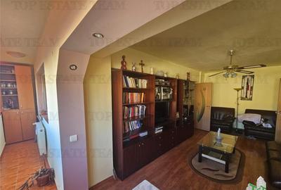 Apartament cu 3 camere semidecomandat, mobilat în Păcii - 10