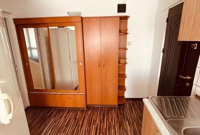 Apartament cu 2 camere decomandat în Colanu