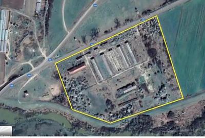 Inchiriez hale 7000 mp si teren intravilan 70000 mp - 1