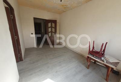 Apartament cu 2 camere semidecomandat în Central - 4