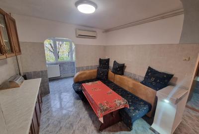 Apartament cu 2 camere decomandat, mobilat în Anda