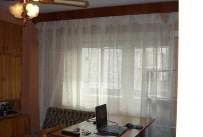 Apartament cu 2 camere decomandat în Ultracentral - 2