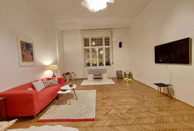 Apartament cu 3 camere în Central - 1