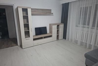 Apartament cu 2 camere semidecomandat în Decebal