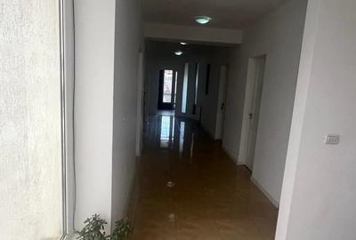 Spațiu comercial, de 35 mp, în Dărmănești - 1