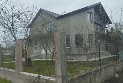 Casă cu 4 camere în Agigea - 3