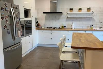 Casă cu 5 camere cu Teren 256 Mp în Central - 2
