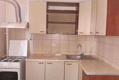 Apartament cu 2 camere semidecomandat în Progresul - 2