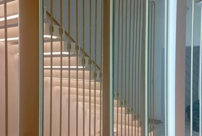 Casă cu 9 camere cu Canalizare în P-ța Dorobanți - 6