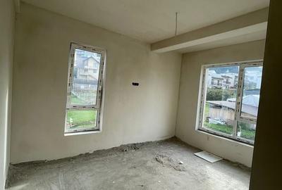 Duplex cu 4 camere cu Canalizare în Florești - 4