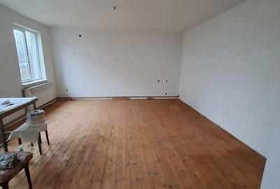 Casă cu 3 camere cu Teren 565 Mp în Goranu - 14