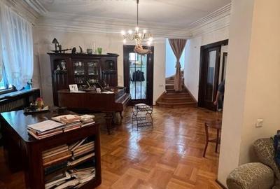 Vila interbelica exclusivista, zona ultracentrala - 17