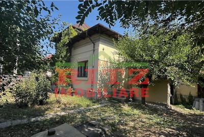 Casa/Vila garaj S= 185 mp, teren 416 mp, pretabila clini - 15