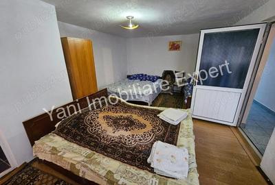 Casă cu 6 camere cu Teren 244 Mp în Sălătrucu - 13