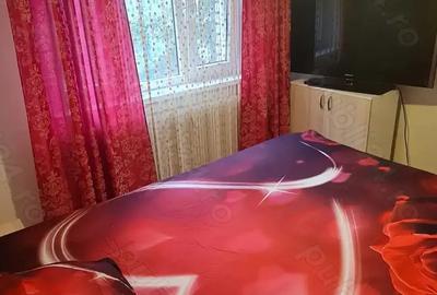 Inchiriez apartament 3 camere - 6