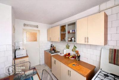 Apartament cu 3 camere decomandat în Central - 3