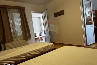 Casă cu 9 camere cu Teren 480 Mp în Limanu - 6