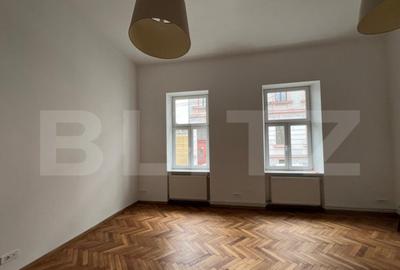 Spațiu comercial, de 80 mp, în Central - 3