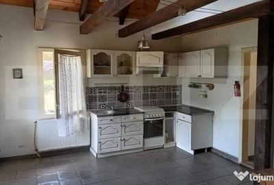 Casă cu 3 camere cu Teren 18449 Mp în Păingeni - 2