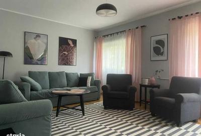 Casă cu 4 camere în Central - 2