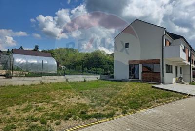 Duplex cu 4 camere cu Teren 222 Mp în Chinteni - 2