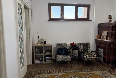 Apartament cu 3 camere decomandat în Cotroceni - 9