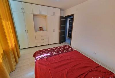 Apartament cu 3 camere decomandat, mobilat în 9 Mai - 2