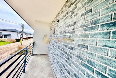 Duplex cu 4 camere cu Canalizare în Ipotești - 13