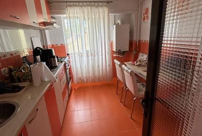 Apartament cu 3 camere decomandat în Central - 2
