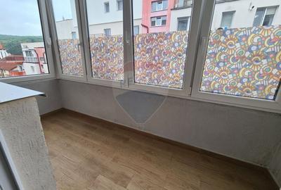 Apartament cu o camera pe strada Stejarului, cu loc de parcare - 5